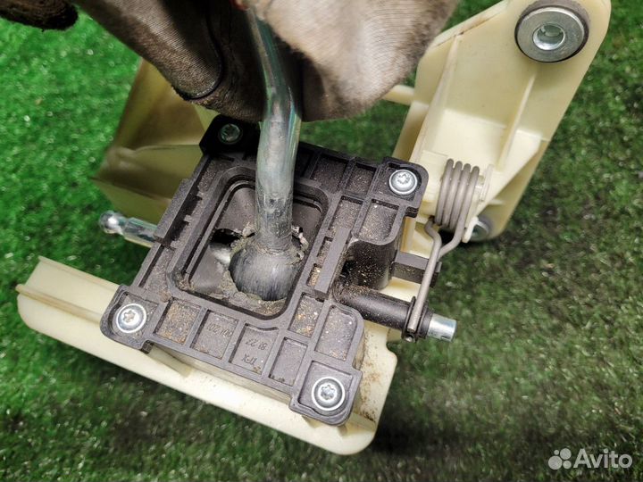 Кулиса кпп на Ford C-MAX