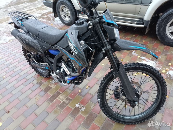 Мотоцикл avantis 250