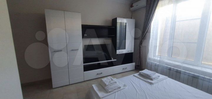 Комната 19 м² в 9-к., 1/3 эт.