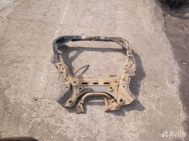 Передняя балка (подрамник) Mazda 6 GG 2005