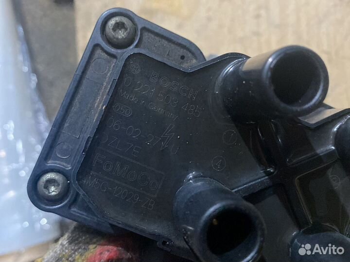 Катушка зажигания Ford Focus ll 1.6л 0221503485