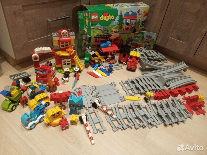 5 наборов lego duplo, в т.ч. 1 с жд