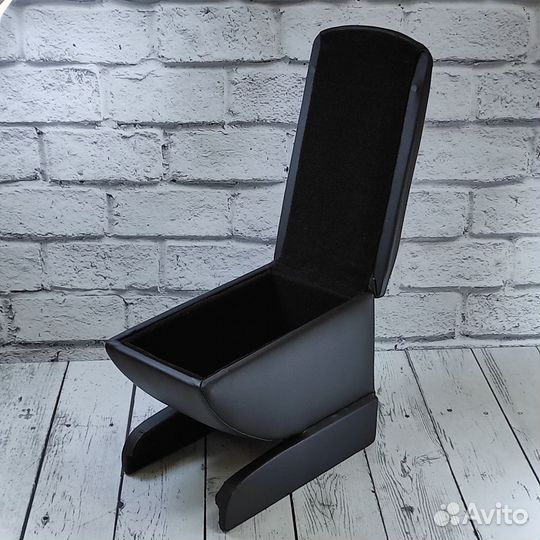 Подлокотник Audi A4 B5 (1995 - 2000 )