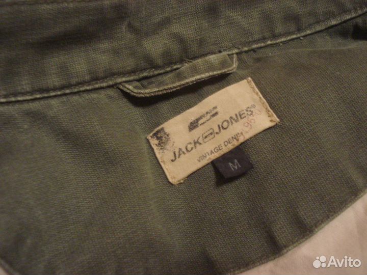 Ветровка милитари