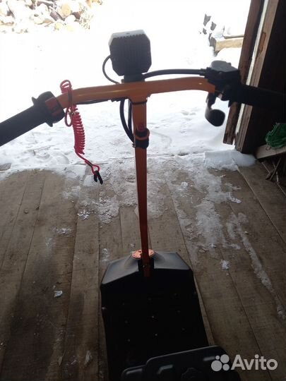 Мотосноуборд