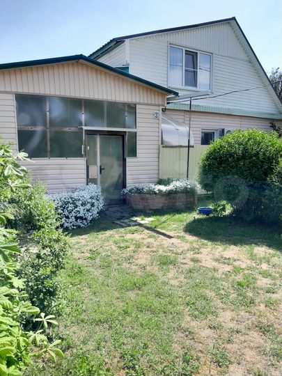 Дом 195 м² на участке 27 сот.