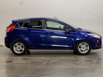 Ford Fiesta 1.6 AMT, 2016, 65 000 км, с пробегом, цена 909 000 руб.