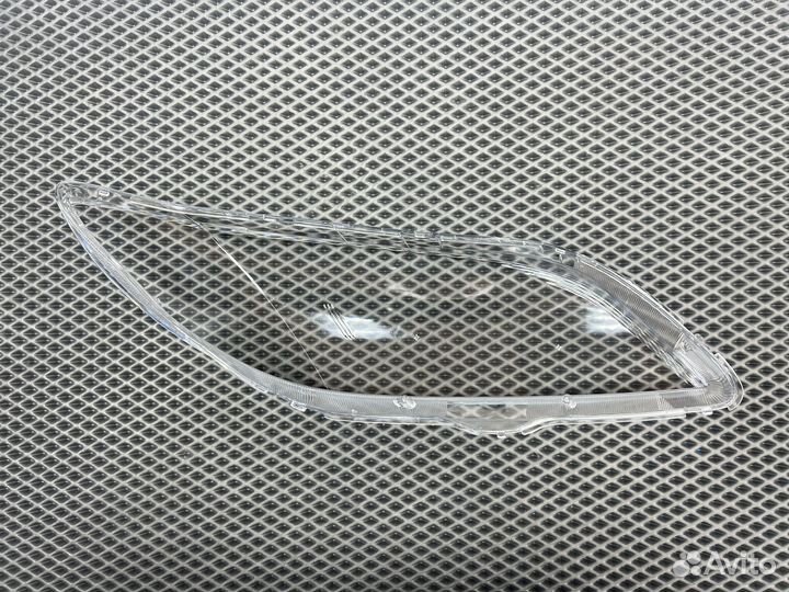 Стекло фары левое Mazda 3 BK 2002-2008