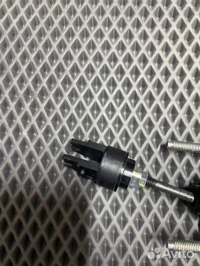 Цилиндр сцепления главный 314200K013