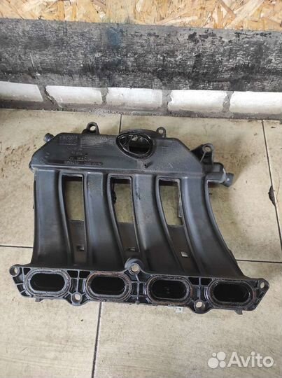 Коллектор впускной Renault Duster 1.6 k4m