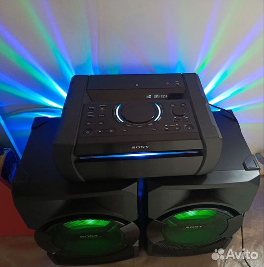 Музыкальный центр sony shake X 30D