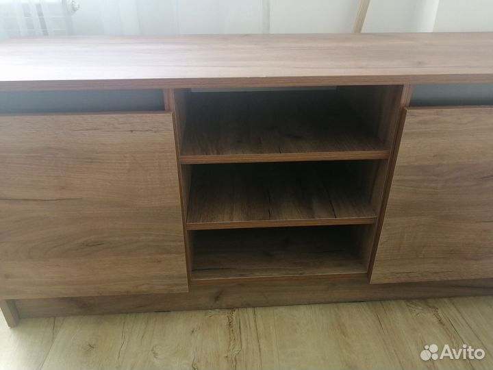 Тумба под телевизор