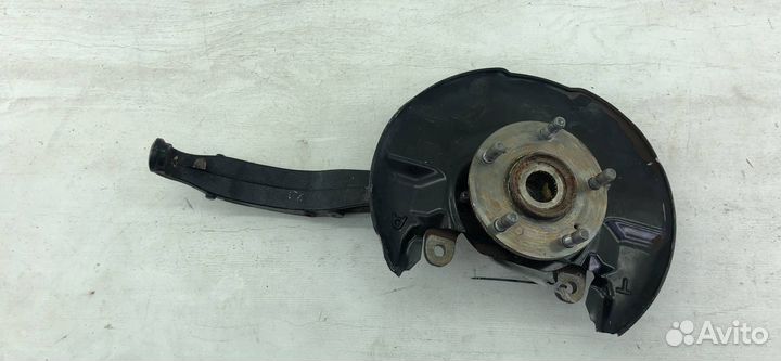 Кулак поворотный передний honda accord 8