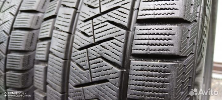 Pirelli Ice Asimmetrico Plus 215/50 R17