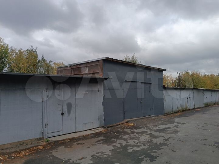 Гараж, > 30 м²