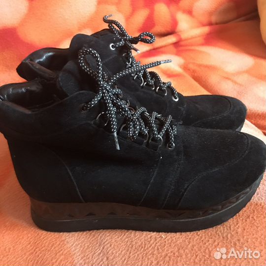 Ботинки женские