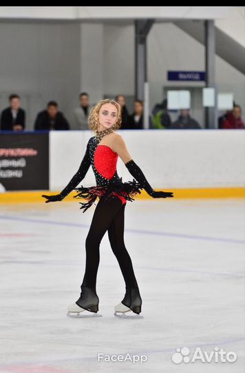 Костюм для фигурного катания