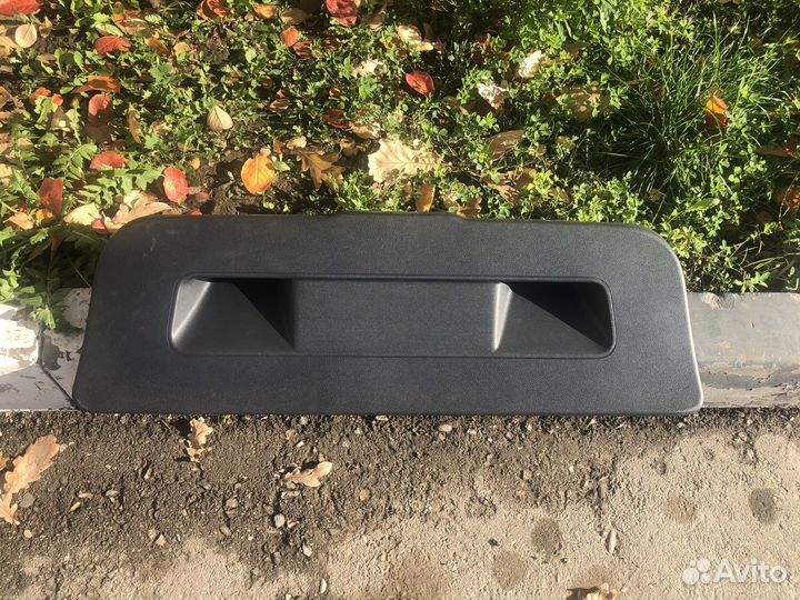 Накладка крышки багажника Polo 2014