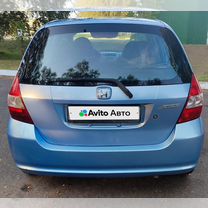 Honda Jazz 1.3 MT, 2004, 270 000 км, с пробегом, цена 350 000 руб.