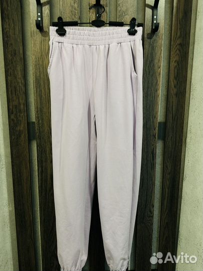 Спортивный костюм женский