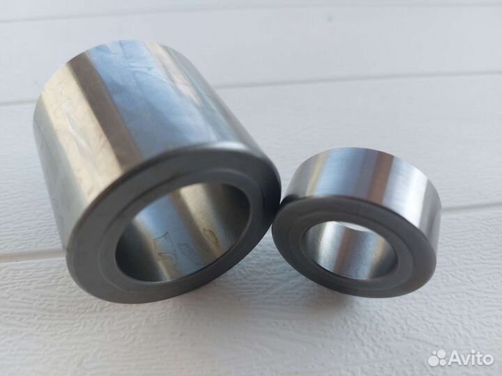 Распредвал каминс 15