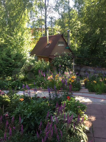 Коттедж 300 м² на участке 14,5 сот.