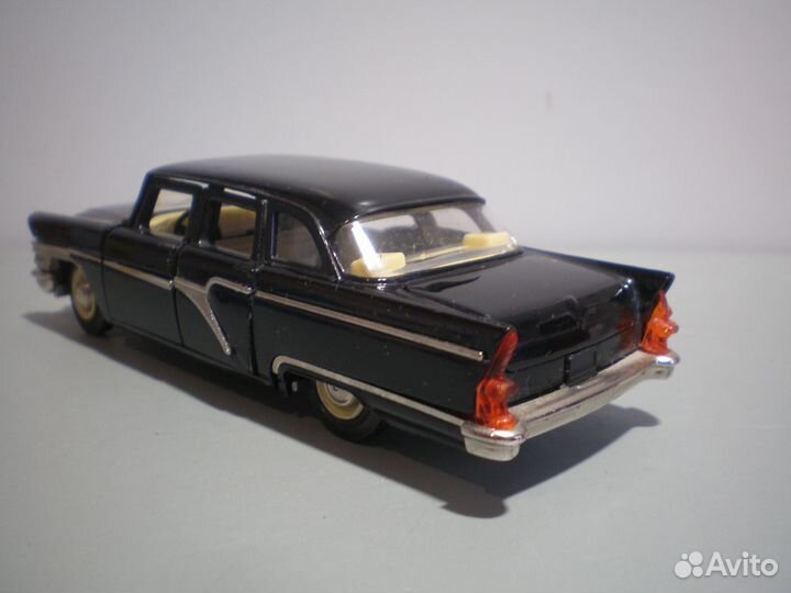 Коллекционные машинки СССР модели 1 43