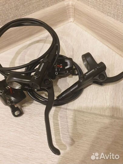 Тормоз гидравлический Shimano MT-200 750/1450мм