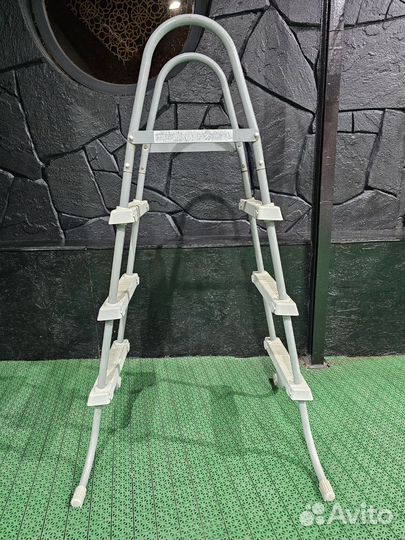 Лестница для бассейна Intex