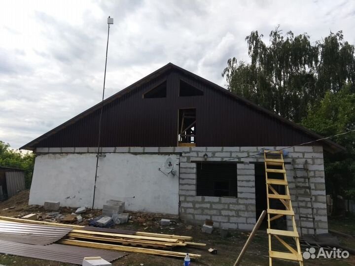 Бригада строителей