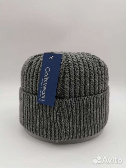 Шапка с козырьком