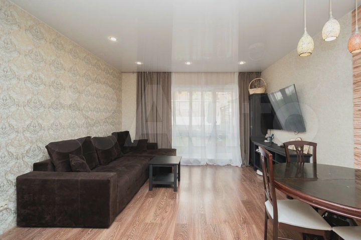 3-к. квартира, 80 м², 1/2 эт.