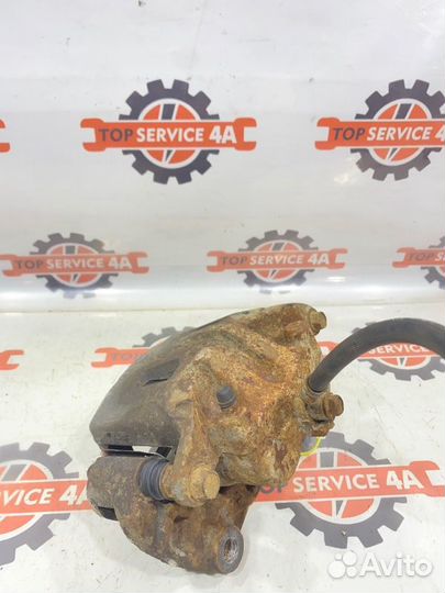 Суппорт передний правый Nissan Pathfinder R51