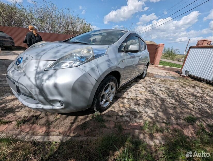 Nissan Leaf AT, 2011, 122 224 км