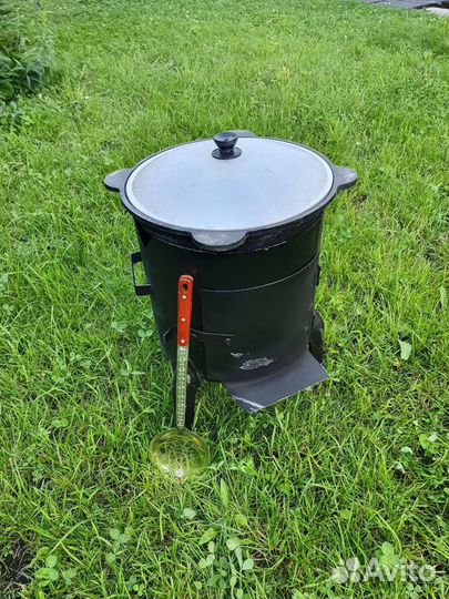 Казан чугунный с печкой. Афганский казан. Посуда у