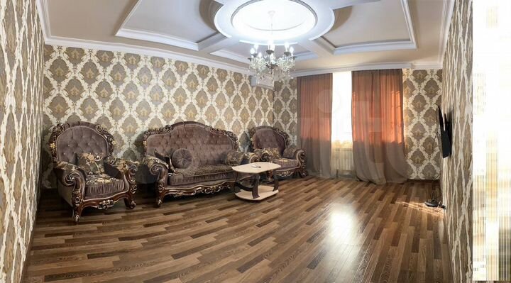 3-к. квартира, 150 м², 1/4 эт.