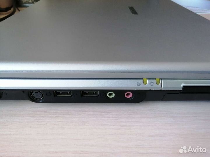 Samsung P28 на запчасти