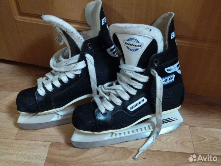 Хоккейные коньки bauer