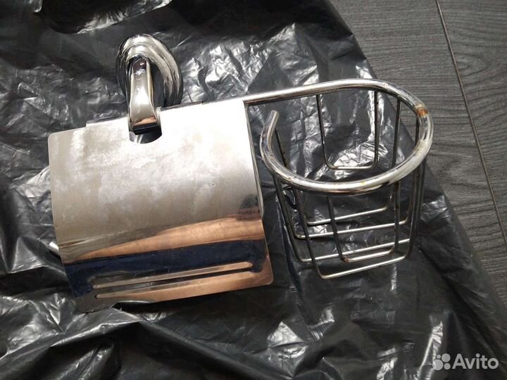 Держатель для туалетной бумаги