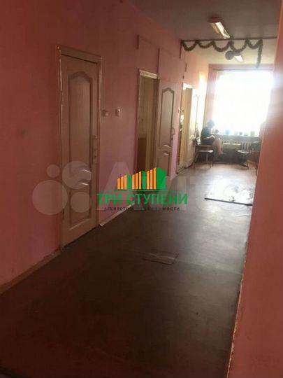 Комната 18 м² в 5-к., 4/5 эт.