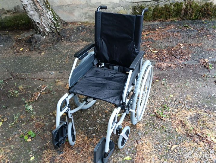 Инвалидная коляска новая