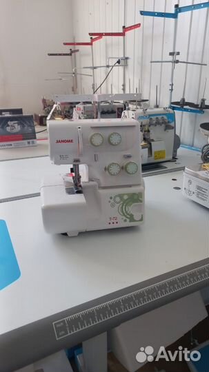 Janome T72 оверлок плюс кардане