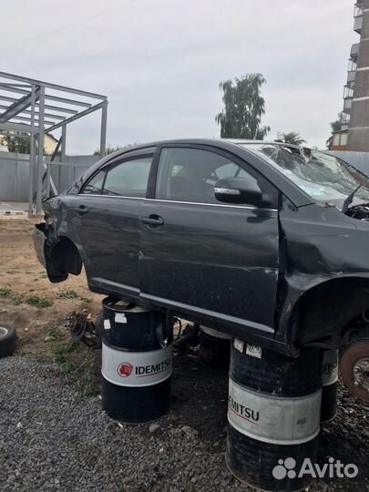Запчасти на Тойоту авенсис