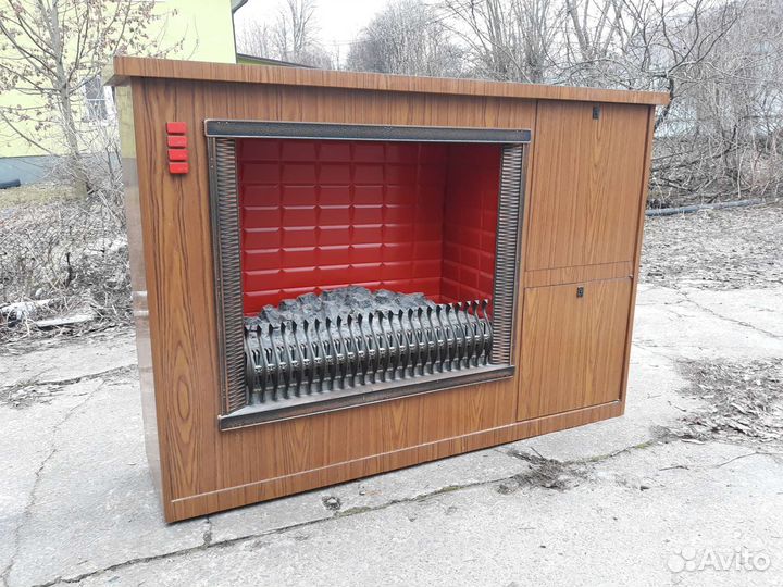 Электрокамин с эффектом пламени