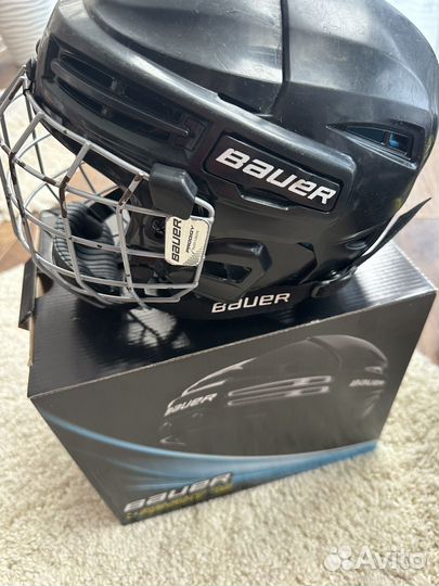 Шлем хоккейный