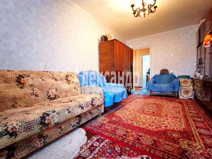 2-к. квартира, 53,3 м², 1/5 эт.