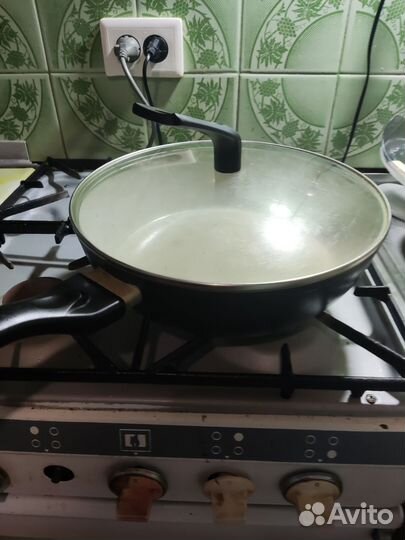 Сковорода эмалированная со стеклянной кр 28 см
