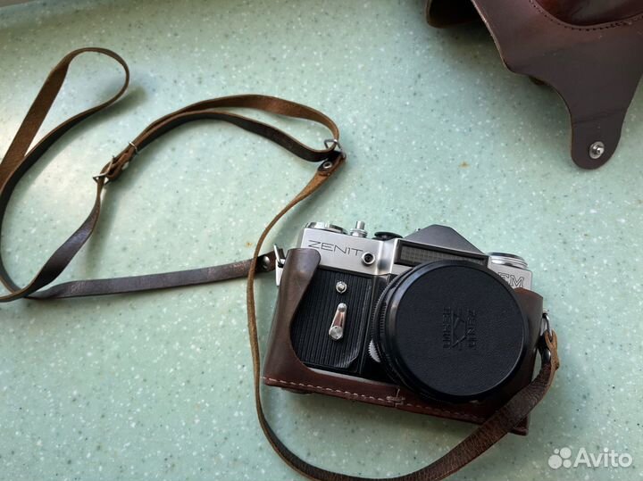Зенит ем + объектив гелиос - 44М 2/58 + чехол