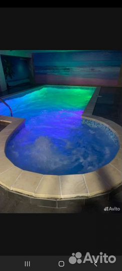 Сауна с большим бассейном