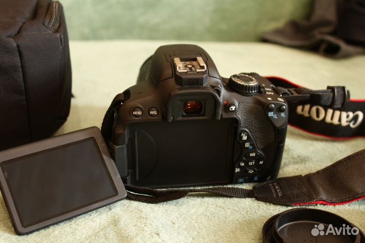 Зеркальный фотоаппарат canon 650d